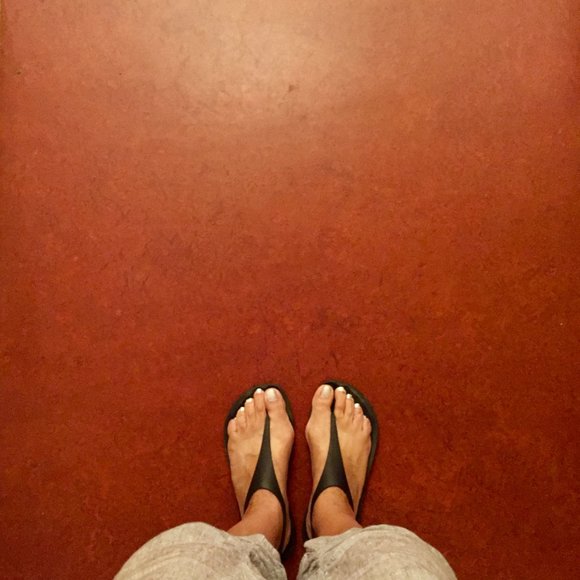 Meet this Posher - Picture 4 of 7